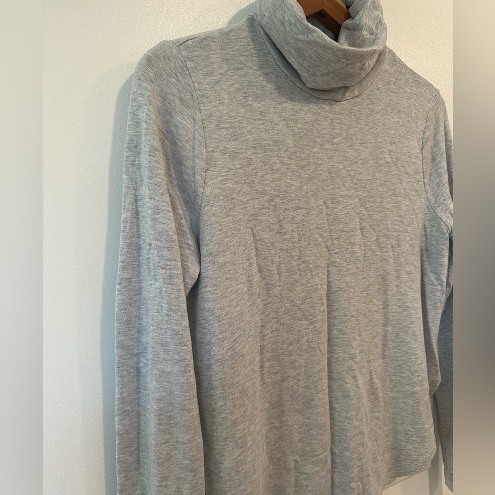 Lou & Grey Cowl Neck Pullover Sweater Womens Med Gray Long Sleeve Rayon Blend - Picture 2 of 6